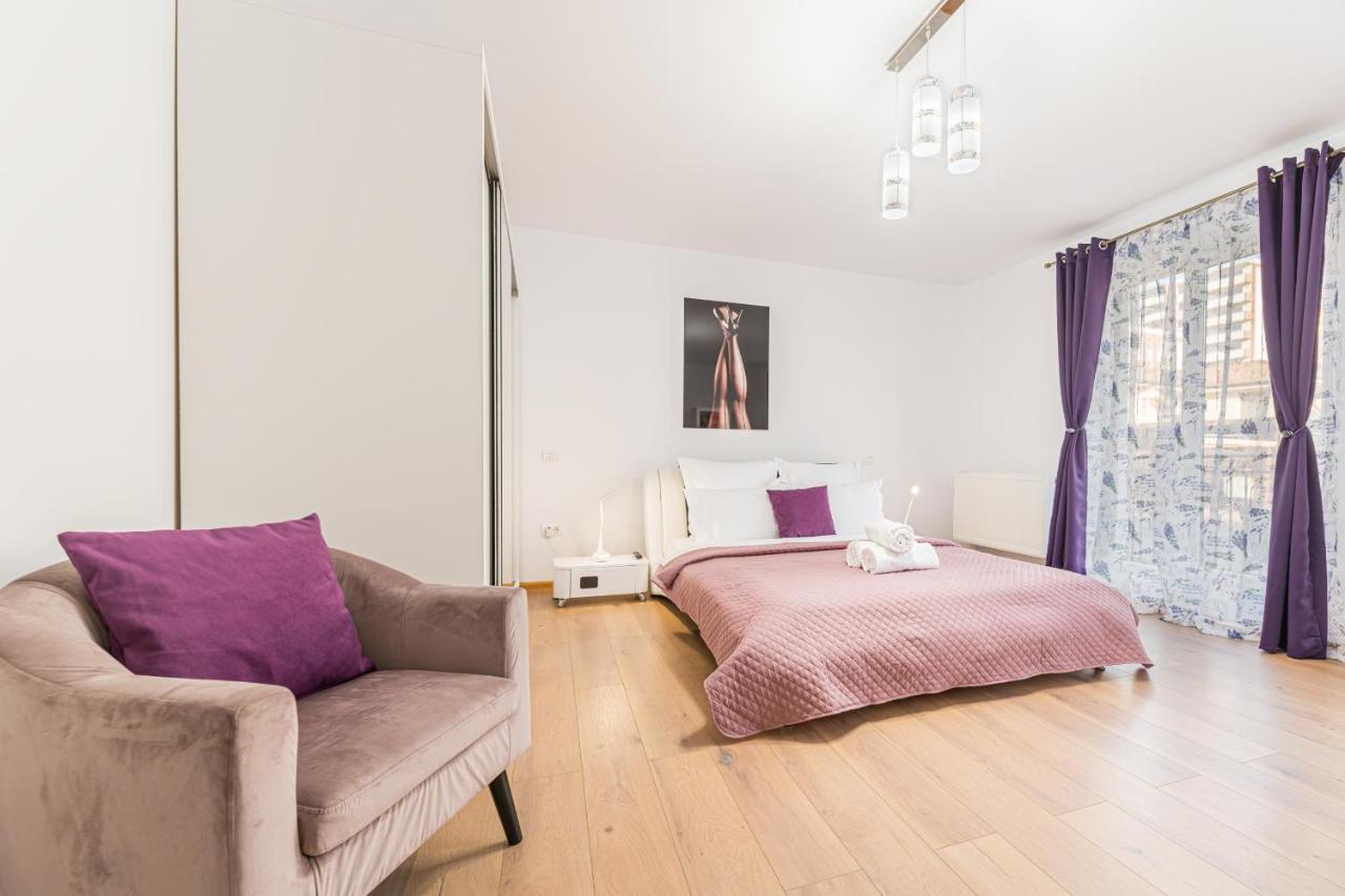 Apartamente Lavender Braşov Exteriör bild