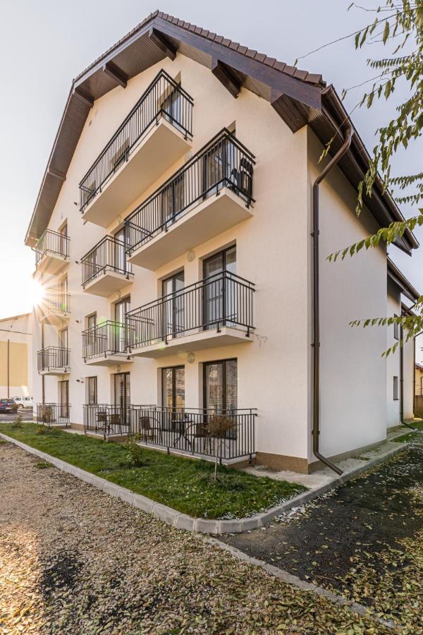 Apartamente Lavender Braşov Exteriör bild